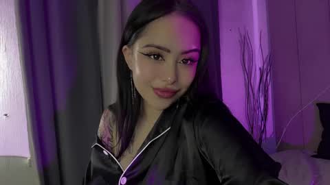 Snapshot of kim_brownie chatting on March 11, 2025, 2:32 am Kim online show from March 11, 2025, 2:32 am