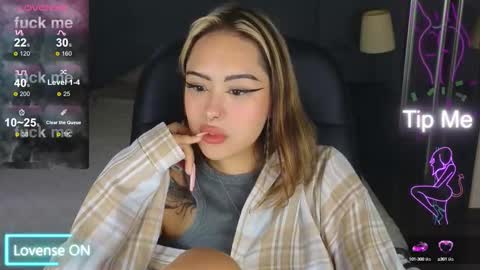 Snapshot of kim_brownie chatting on September 28, 2025, 5:13 am Kim online show from September 28, 2025, 5:13 am