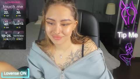 Snapshot of kim_brownie chatting on October 9, 2025, 9:18 am Kim online show from October 9, 2025, 9:18 am