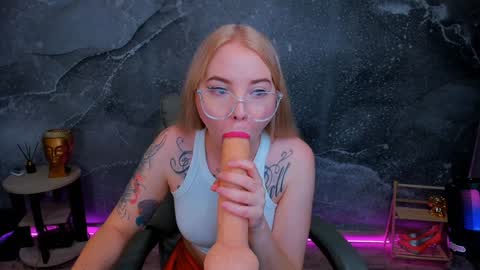 KIM online show from January 10, 2025, 9:13 am