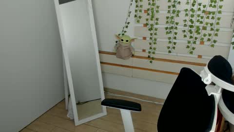 Kim online show from September 22, 2025, 6:37 am