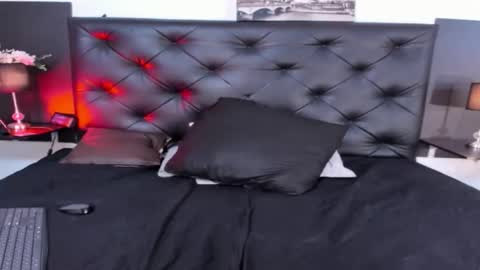 Kim Marquez online show from September 27, 2025, 8:47 pm