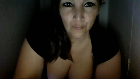 Snapshot of kimberlylynn chatting on January 23, 2025, 10:32 am KimberlyLynn online show from January 23, 2025, 10:32 am