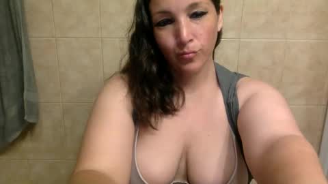 Snapshot of kimberlylynn chatting on September 24, 2025, 9:01 am KimberlyLynn online show from September 24, 2025, 9:01 am