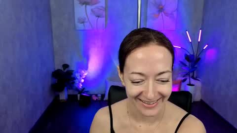 Snapshot of kimberlyray777 chatting on February 18, 2025, 2:06 pm Kimberly online show from February 18, 2025, 2:06 pm