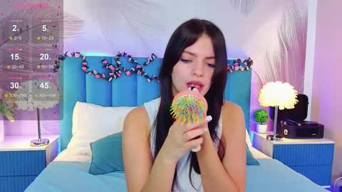 Snapshot of kimberlyy77 chatting on November 10, 2025, 6:56 am Kim online show from November 10, 2025, 6:56 am