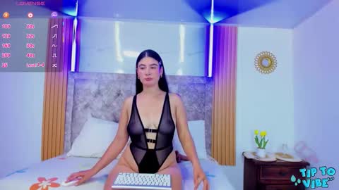 KAREN  online show from November 7, 2025, 7:03 pm