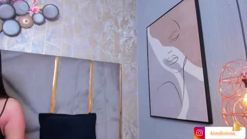  KIM  online show from February 21, 2025, 3:01 am