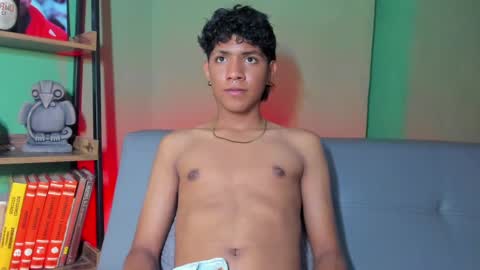 Snapshot of kimerico_04 chatting on December 18, 2024, 10:35 pm ISAAC online show from December 18, 2024, 10:35 pm
