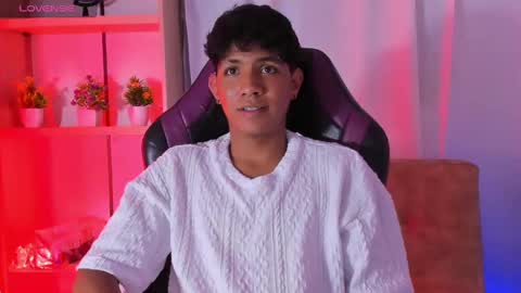 Snapshot of kimerico_04 chatting on January 9, 2025, 1:29 am ISAAC online show from January 9, 2025, 1:29 am