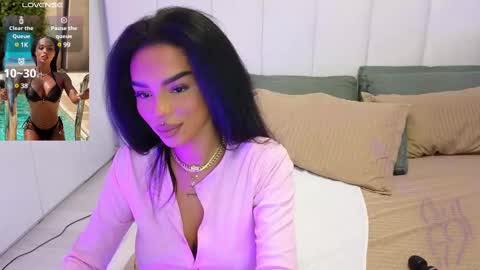 Kim online show from March 10, 2025, 4:17 am