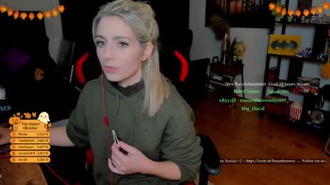 Wolfs Girl online show from October 30, 2025, 7:25 pm