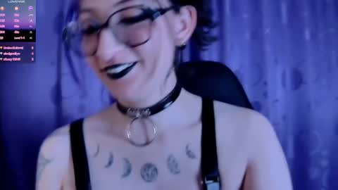 Snapshot of kimlennox_ chatting on January 30, 2025, 7:26 pm   online show from January 30, 2025, 7:26 pm