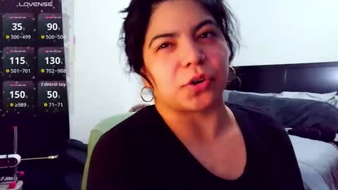 Snapshot of kimmiakiss22 chatting on December 2, 2025, 1:33 am Kimmi online show from December 2, 2025, 1:33 am