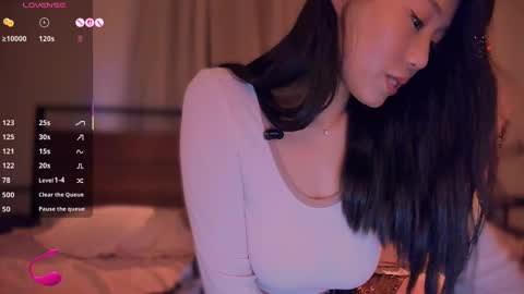 Lo online show from October 17, 2025, 6:32 pm