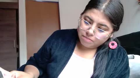 Snapshot of kimmy_kimmy_ chatting on March 11, 2025, 5:13 pm Kimmy online show from March 11, 2025, 5:13 pm
