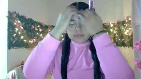 Kimmy online show from November 29, 2025, 8:50 am