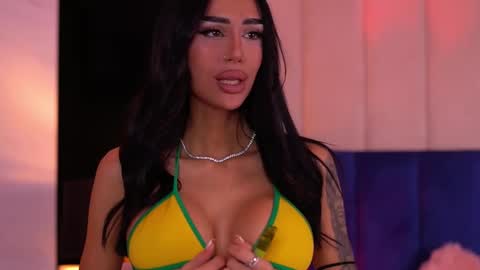 Kim online show from December 14, 2025, 2:22 pm