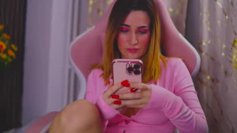 Snapshot of kimskye chatting on February 13, 2025, 6:05 pm KimSkye online show from February 13, 2025, 6:05 pm