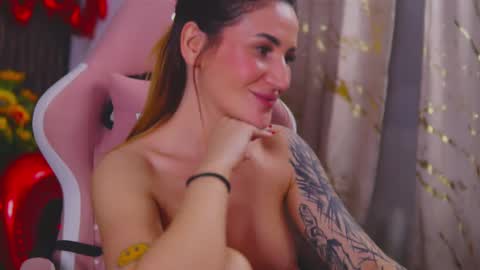 Snapshot of kimskye chatting on February 15, 2025, 3:42 am KimSkye online show from February 15, 2025, 3:42 am