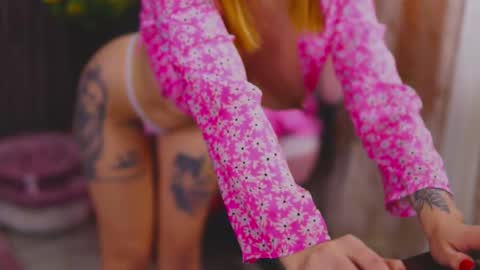 Snapshot of kimskye chatting on February 22, 2025, 6:17 am KimSkye online show from February 22, 2025, 6:17 am