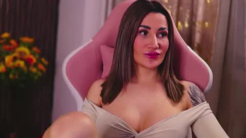 Snapshot of kimskye chatting on March 8, 2025, 11:18 pm KimSkye online show from March 8, 2025, 11:18 pm