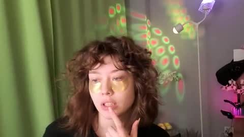 Snapshot of kina_ka chatting on October 6, 2025, 6:11 am kina_ka online show from October 6, 2025, 6:11 am