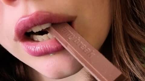 Snapshot of kina_ka chatting on November 28, 2025, 4:37 am kina_ka online show from November 28, 2025, 4:37 am