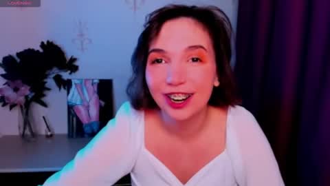 Hazel online show from October 21, 2025, 8:15 am