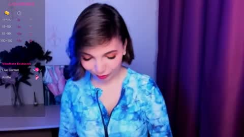 Hazel online show from November 3, 2025, 8:26 am