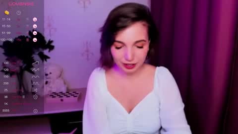 Hazel online show from November 15, 2025, 10:37 pm