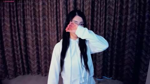 Megan online show from November 11, 2025, 5:29 am