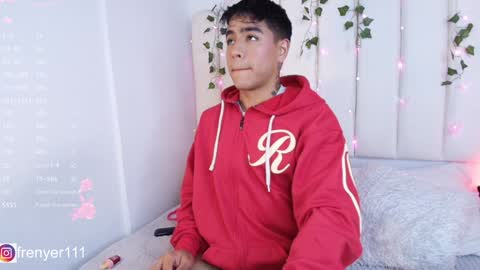 Snapshot of king_azahell chatting on January 7, 2025, 4:08 am king help me reach 100 likes online show from January 7, 2025, 4:08 am