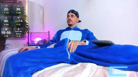 king voy online show from October 4, 2025, 8:40 pm