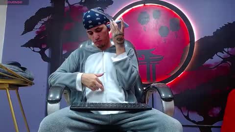 king voy online show from November 1, 2025, 9:06 pm