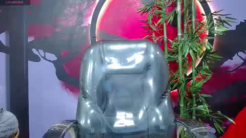 king voy online show from November 25, 2025, 9:04 pm