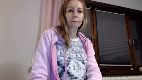 Snapshot of kingandprincess chatting on September 26, 2025, 8:02 pm sexysexyhotwetpinkredpussy online show from September 26, 2025, 8:02 pm
