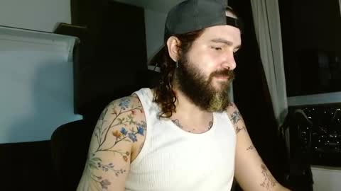 Snapshot of kingcat420 chatting on October 22, 2025, 1:28 am Jake online show from October 22, 2025, 1:28 am