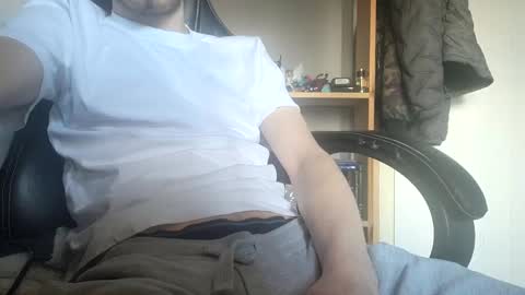 Snapshot of kingcharlez_04 chatting on February 25, 2025, 11:41 am kingcharlez_04 online show from February 25, 2025, 11:41 am