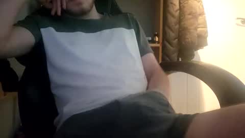 Snapshot of kingcharlez_04 chatting on March 4, 2025, 10:05 pm kingcharlez_04 online show from March 4, 2025, 10:05 pm