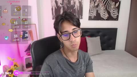 kingdanny_8 online show from October 31, 2025, 2:56 am