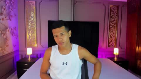 Snapshot of kingstark_ chatting on October 23, 2025, 11:20 am sebastian online show from October 23, 2025, 11:20 am