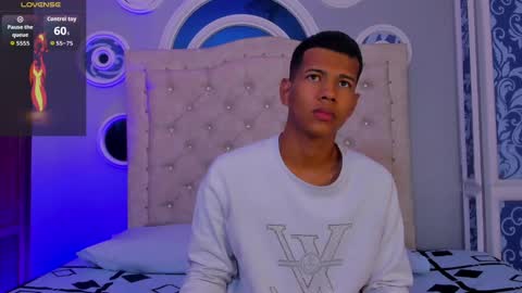 Snapshot of kingstark_ chatting on November 23, 2025, 10:37 am sebastian online show from November 23, 2025, 10:37 am