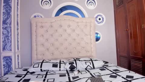 Snapshot of kingstark_ chatting on December 14, 2025, 5:02 am sebastian online show from December 14, 2025, 5:02 am