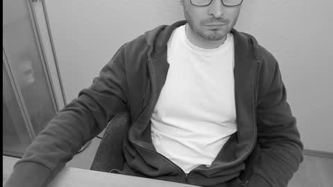 kinksubbydubby online show from October 21, 2025, 4:51 pm