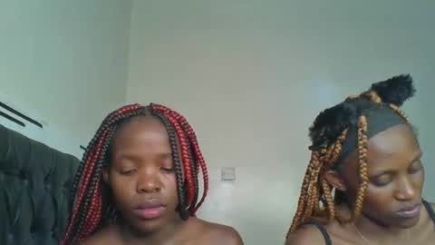 kinky_aria online show from September 16, 2025, 3:29 am