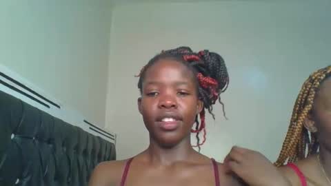 kinky_aria online show from September 23, 2025, 7:17 pm