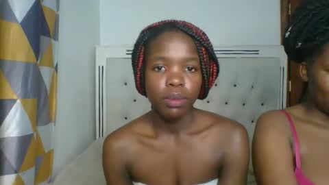 kinky_aria online show from October 6, 2025, 2:53 am