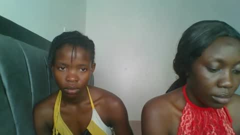 kinky_aria online show from October 23, 2025, 5:44 pm