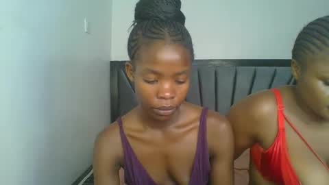 kinky_aria online show from December 3, 2025, 9:29 am